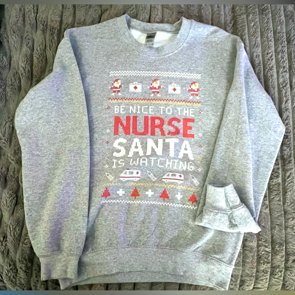 NWOT Nurse Holiday Sweatshirt Sz Small + Gift badge holder reel